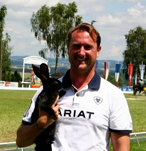 ariat_sponsors